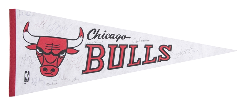 1985-86 Chicago Bulls 11 Signature Team Signed Pennant Including Early Career Michael Jordan (Beckett)
